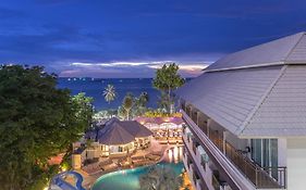 Pattaya Discovery Beach Hotel Exterior photo