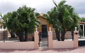 Arubahome Oranjestad Exterior photo