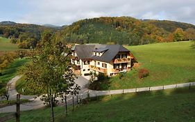 Hotel Gasthaus - Gästehaus Schusterbauer Rein Exterior photo