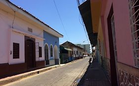 El Callejon Guest House León Exterior photo