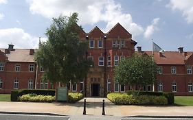 Hotel Cheadle House Exterior photo