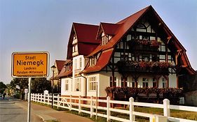 Hotel Zum Alten Ponyhof Niemegk  Exterior photo