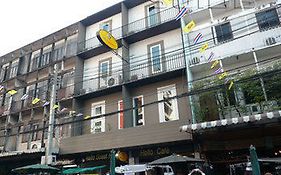 Hello Guest House Bangkok Exterior photo