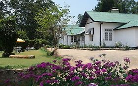 The Trevene Hotel Nuwara Eliya Exterior photo