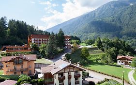 Hotel Sancamillo Dimaro Exterior photo