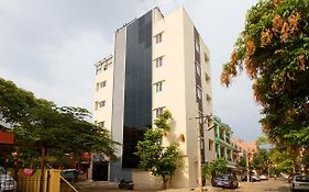 Treebo Trend Mel'S Suites Indiranagar Bangalore Exterior photo