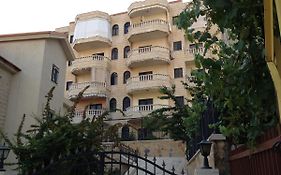 Wonderful Apartment Rwaysat Saoufar Exterior photo