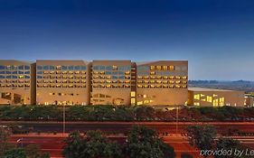 Hotel Vivanta New Delhi, Dwarka Exterior photo