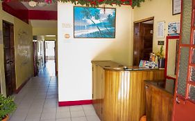 Belcove Hotel & Guesthouse Belize City Exterior photo