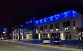 Hotel & Suites Le Dauphin Drummondville Exterior photo