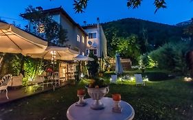 Anerada Inn Suites & Villa - Pet Friendly Mega Chorio Exterior photo