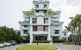 Hotel The Windsor Castle Kottayam Exterior photo