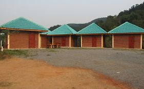 Hotel Chomdoy Bungalow&Restaurant Luang Namtha Exterior photo