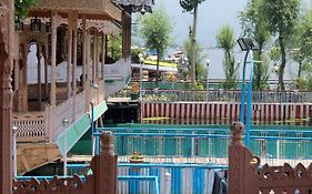 Hotel Appollo Eleven Group Of Houseboats Durgjan Exterior photo