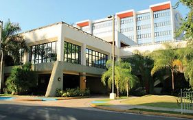 Hotel Howard Johnson By Wyndham San Juan Centro Cardiovascular Exterior photo