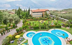 Hotel Majestic Palace Malcesine Exterior photo