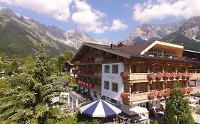 Hotel Der Almhof Maria Alm am Steinernen Meer Exterior photo