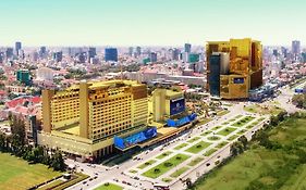 Nagaworld Hotel & Entertainment Complex Phnom Penh Exterior photo