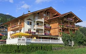 Landhotel Lechner Kirchberg in Tirol Exterior photo