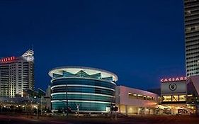 Caesars Windsor Hotel And Casino Exterior photo