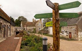 Hostel Yha South Downs Lewes Exterior photo