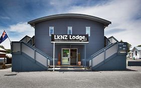 Lknz Lodge & Cafe Ohakune Exterior photo