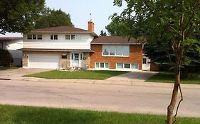 Bed and Breakfast College Park Bed & Breakfast Saskatoon Exterior photo