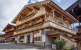 Hotel Das GÄSTEHAUS SCHNEIDER am Dorfplatz Alpbach Exterior photo