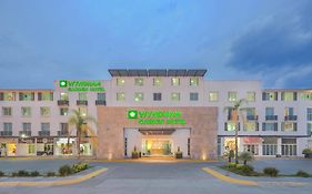 Hotel Express Mexico Plaza Irapuato Exterior photo