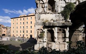 Palazzo Velabro, A Member Of Design Hotels Rom Exterior photo