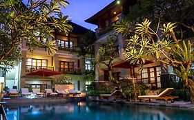 Fourteen Roses Beach Hotel Bali Exterior photo