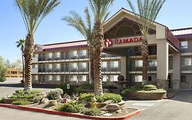 Hotel Ramada By Wyndham Tempe/At Arizona Mills Mall Exterior photo