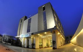 Hotel The Retreat Agra  Exterior photo