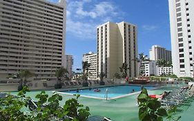 Aparthotel Aston At The Waikiki Banyan Honolulu Exterior photo