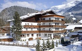 Hotel Schönegg Seefeld in Tirol Exterior photo