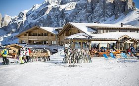 Passo Sella Dolomiti Mountain Resort Wolkenstein in Gröden Exterior photo