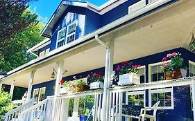 Bed and Breakfast Seafarers Bed&Breakfast Tofino Exterior photo