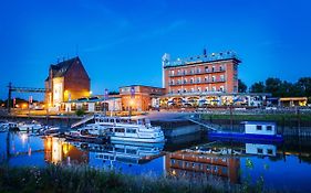 Hotel Dömitzer Hafen Exterior photo