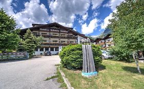 Hotel Schwarzbachhof Luttach Exterior photo