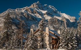 Banff Rocky Mountain Resort Exterior photo