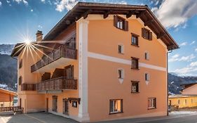 Madrisa Lodge Klosters-Serneus Exterior photo