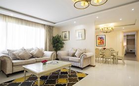 Golden Prince Hotel & Suites Cebu Stadt Exterior photo