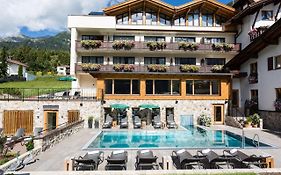 Hotel Gridlon Pettneu am Arlberg Exterior photo