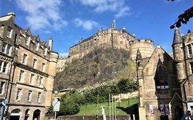 Hostel Kick Ass Grassmarket  Edinburgh Exterior photo