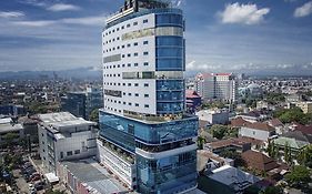 Hotel Melia Makassar Exterior photo