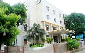 Keys Select By Lemon Tree Hotels, Katti-Ma, Chennai Exterior photo