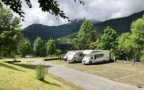 Hostel Zoncolan Camping Caravan Ovaro Exterior photo