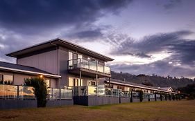 Motel Beachfront Bicheno Exterior photo