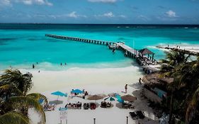 La Palma Beachfront Hotel & Club Nautico Cancún Exterior photo