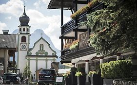 Rosa Alpina Hotel & Spa St. Kassian Exterior photo